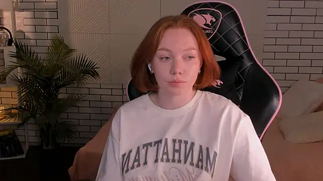 foxyMistrees online show from December 2024 02:30:02 AM