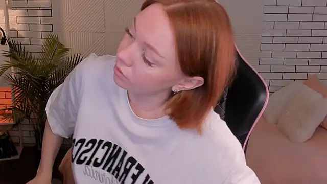 foxyMistrees online show from December 2024 03:10:02 AM