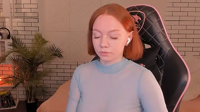 foxyMistrees online show from December 2024 12:09:01 AM