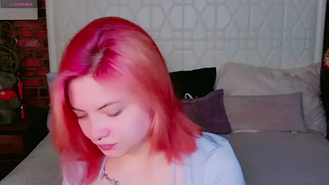 Lisa Adam online show from March 2025 04:02:02 AM