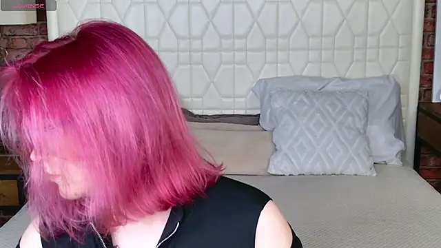 Lisa Adam online show from September 2025 07:14:01 PM