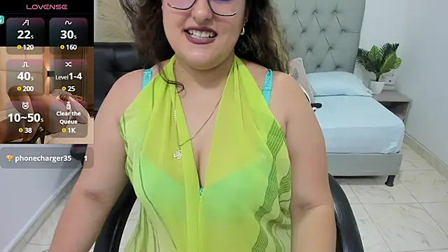 Snapshot of niraksil chatting on January 2025 04:12:02 PM niraksil online show from January 2025 04:12:02 PM