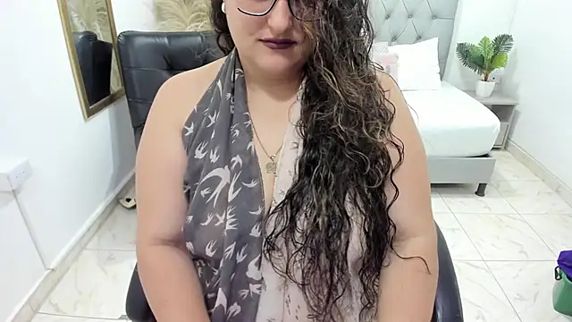 Snapshot of niraksil chatting on February 2025 03:21:01 PM niraksil online show from February 2025 03:21:01 PM