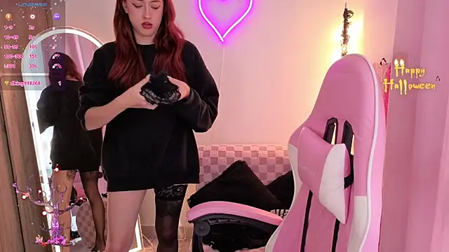 violet ch online show from October 2025 05:24:02 PM