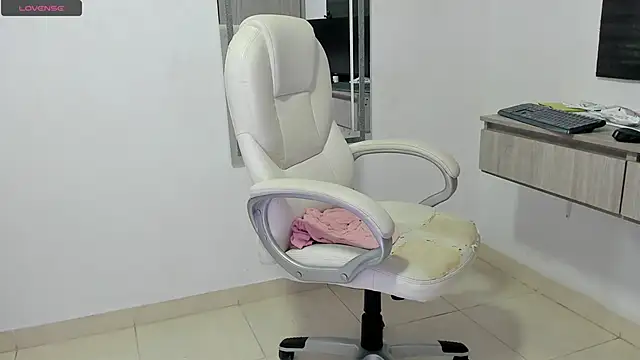 dahian carter online show from September 2025 12:49:02 PM