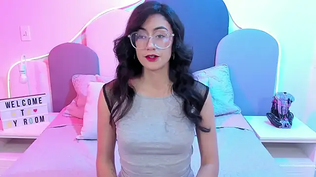 SophieGomez22 online show from January 2025 11:17:01 AM