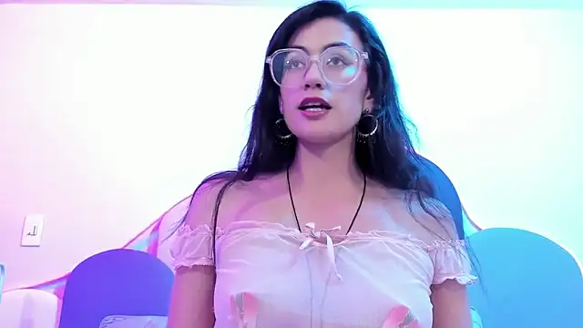 SophieGomez22 online show from February 2025 03:09:02 PM