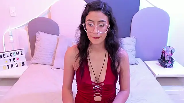 SophieGomez22 online show from March 2025 02:51:02 PM