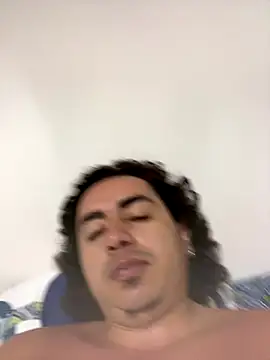 Snapshot of DanielGomez9 chatting on December 2025 04:44:02 AM DanielGomez9 online show from December 2025 04:44:02 AM