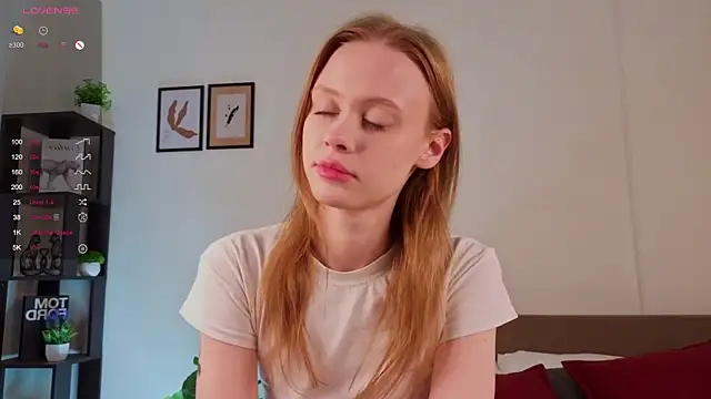 TaraSims online show from September 2025 11:30:01 PM