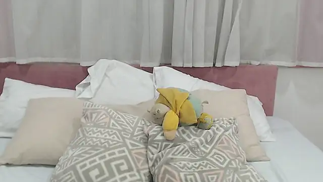 LexiiBloom online show from February 2025 11:13:02 AM