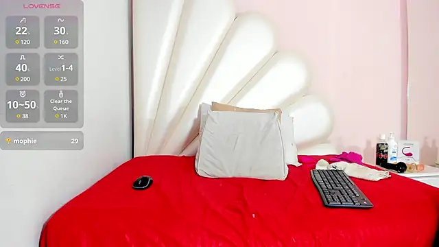 Snapshot of Lorena_Hawkins chatting on February 2025 04:32:02 PM Lorena Hawkins online show from February 2025 04:32:02 PM