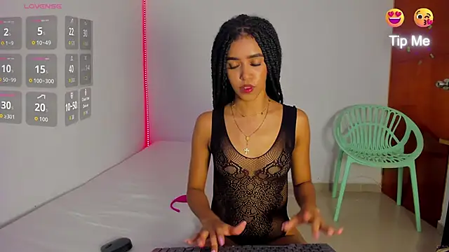 Snapshot of Lorena_Hawkins chatting on September 2025 04:10:02 PM Lorena Hawkins online show from September 2025 04:10:02 PM