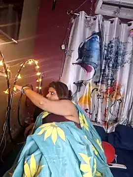 Snapshot of Maaya66 chatting on November 2025 07:37:01 PM Maaya66 online show from November 2025 07:37:01 PM