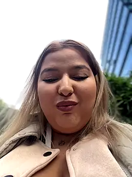 AllysonK online show from December 2024 11:49:01 AM