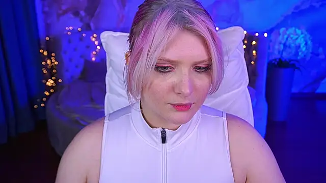 CoolTatis online show from October 2025 02:35:01 PM