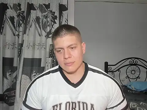 Snapshot of regan_jhonso chatting on October 2025 12:27:01 AM regan jhonso online show from October 2025 12:27:01 AM