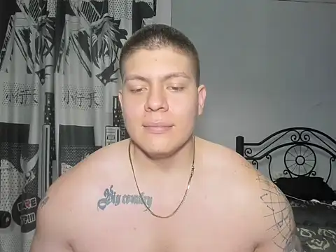 Snapshot of regan_jhonso chatting on November 2025 09:32:02 AM regan jhonso online show from November 2025 09:32:02 AM