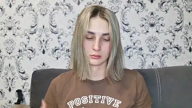 Snapshot of Jessie_August chatting on January 2025 06:03:02 PM Jessie August online show from January 2025 06:03:02 PM