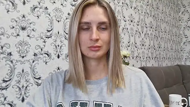Snapshot of Jessie_August chatting on October 2025 02:04:01 PM Jessie August online show from October 2025 02:04:01 PM