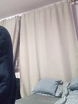 Snapshot of BritneyHudson chatting on October 2025 01:04:02 AM BritneyHudson online show from October 2025 01:04:02 AM