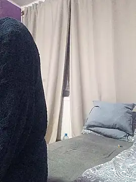 Snapshot of BritneyHudson chatting on October 2025 01:06:02 AM BritneyHudson online show from October 2025 01:06:02 AM