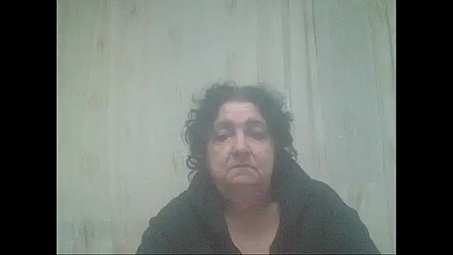 Snapshot of maturekorine chatting on December 2025 05:52:02 PM maturekorine online show from December 2025 05:52:02 PM