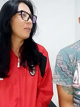 Snapshot of KarameloVzla chatting on October 2025 07:25:02 AM KarameloVzla online show from October 2025 07:25:02 AM