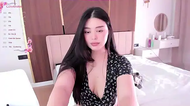 tenderlybaee online show from December 2024 08:22:01 AM