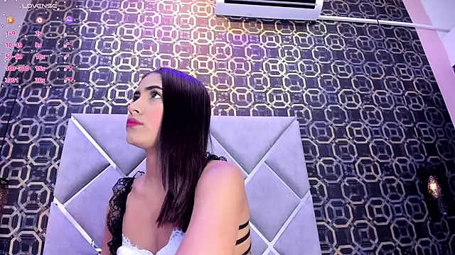 CherryBlossom23 online show from November 2025 01:38:01 AM