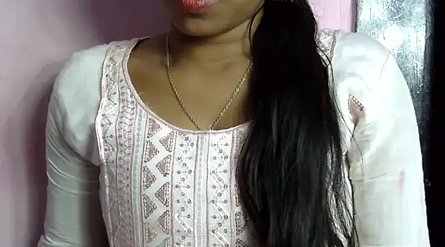 momo lov online show from December 2024 10:08:01 AM
