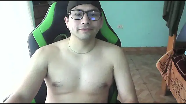 Snapshot of Allen_ibe chatting on November 2025 04:33:01 PM Allen ibe online show from November 2025 04:33:01 PM