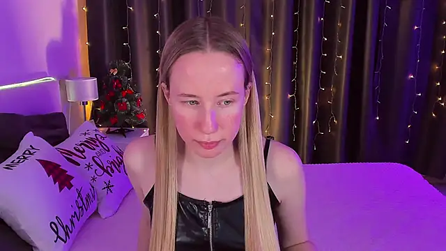 Cassie Kelman online show from December 2024 03:32:01 AM