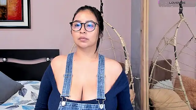  alaiasmile  online show from October 2025 12:03:02 PM