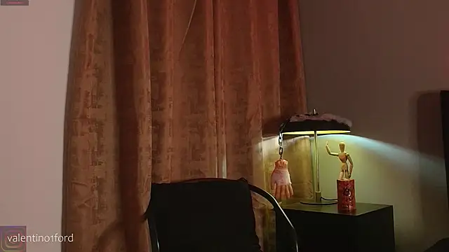 Valentinoford online show from October 2025 07:35:02 PM