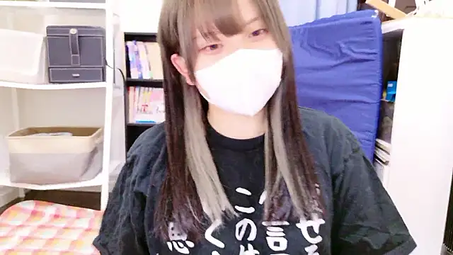 Snapshot of senachinnn chatting on October 2025 06:36:02 AM senachinnn online show from October 2025 06:36:02 AM