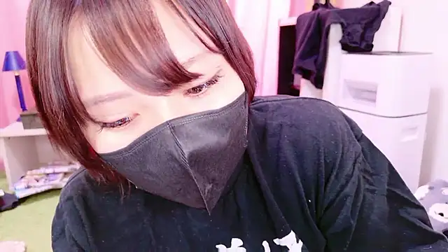 Snapshot of senachinnn chatting on November 2025 05:06:01 AM senachinnn online show from November 2025 05:06:01 AM