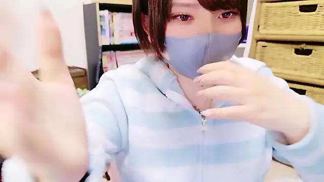 Snapshot of senachinnn chatting on November 2025 05:13:02 AM senachinnn online show from November 2025 05:13:02 AM