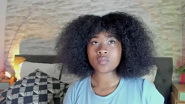 Snapshot of Anneth__M chatting on September 2025 07:40:02 PM Anneth M online show from September 2025 07:40:02 PM