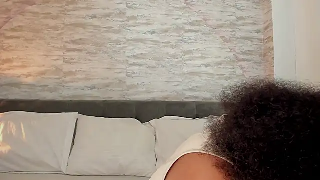 Snapshot of Anneth__M chatting on September 2025 07:51:02 PM Anneth M online show from September 2025 07:51:02 PM