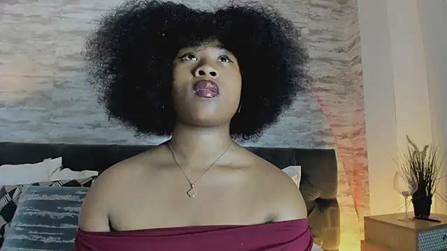 Snapshot of Anneth__M chatting on November 2025 08:09:02 PM Anneth M online show from November 2025 08:09:02 PM