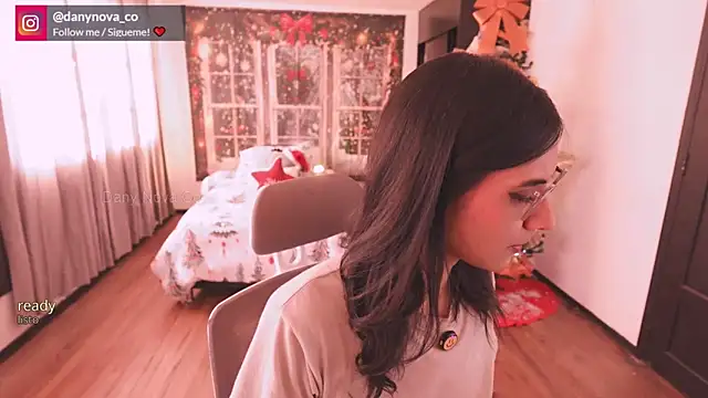 Snapshot of DanyNova_Co chatting on December 2024 07:14:02 PM DanyNova Co online show from December 2024 07:14:02 PM