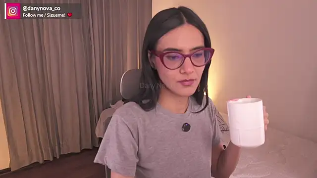 Snapshot of DanyNova_Co chatting on January 2025 09:03:01 PM DanyNova Co online show from January 2025 09:03:01 PM