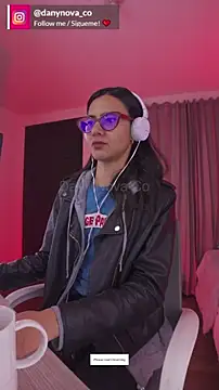 Snapshot of DanyNova_Co chatting on February 2025 07:16:02 PM DanyNova Co online show from February 2025 07:16:02 PM