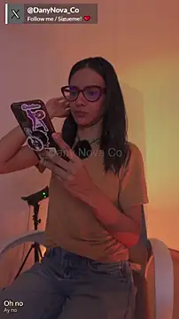 Snapshot of DanyNova_Co chatting on March 2025 10:43:02 PM DanyNova Co online show from March 2025 10:43:02 PM