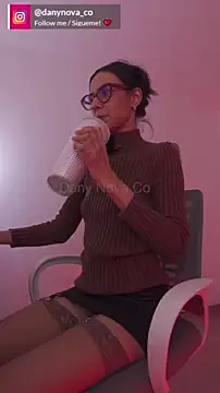 Snapshot of DanyNova_Co chatting on March 2025 07:38:01 PM DanyNova Co online show from March 2025 07:38:01 PM