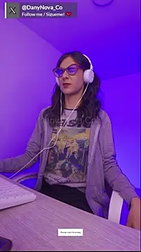 Snapshot of DanyNova_Co chatting on March 2025 08:09:01 PM DanyNova Co online show from March 2025 08:09:01 PM