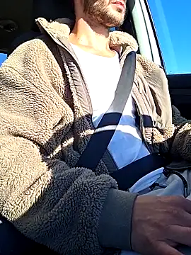 Snapshot of Zeefy chatting on October 2025 08:01:01 AM Zeefy online show from October 2025 08:01:01 AM