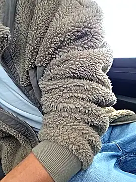 Snapshot of Zeefy chatting on October 2025 09:07:01 AM Zeefy online show from October 2025 09:07:01 AM