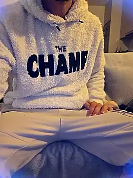 Snapshot of Zeefy chatting on October 2025 07:35:02 PM Zeefy online show from October 2025 07:35:02 PM